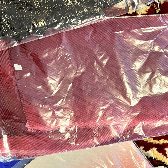 Women scarf - Picture 3 of 7